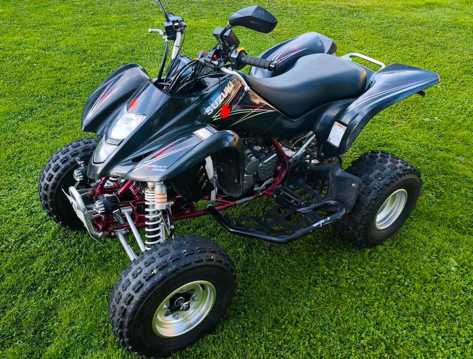 Suzuki Quad Suzuki LTZ 400 LOF K8 2007 — вигляд ззаду