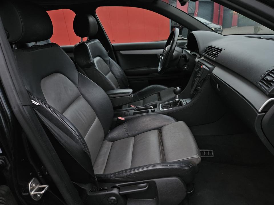 Audi A4 2005 — photo 8