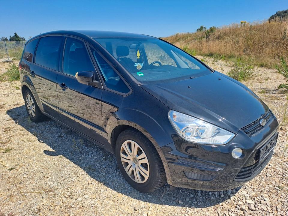 Ford S-Max 2011 — interior