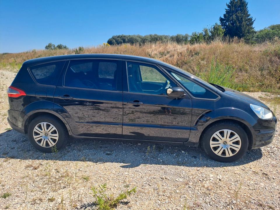 Ford S-Max 2011 — engine