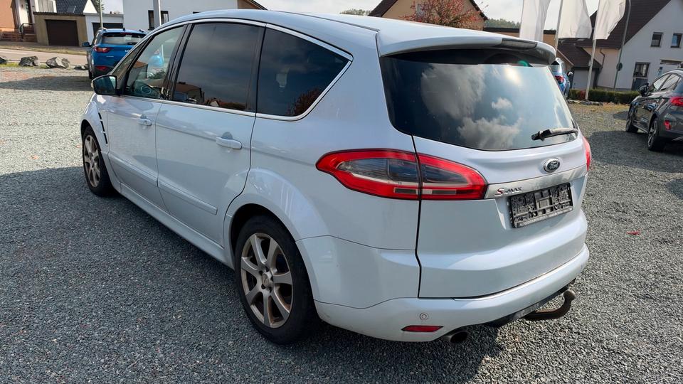 Ford S-Max 2011 — interior