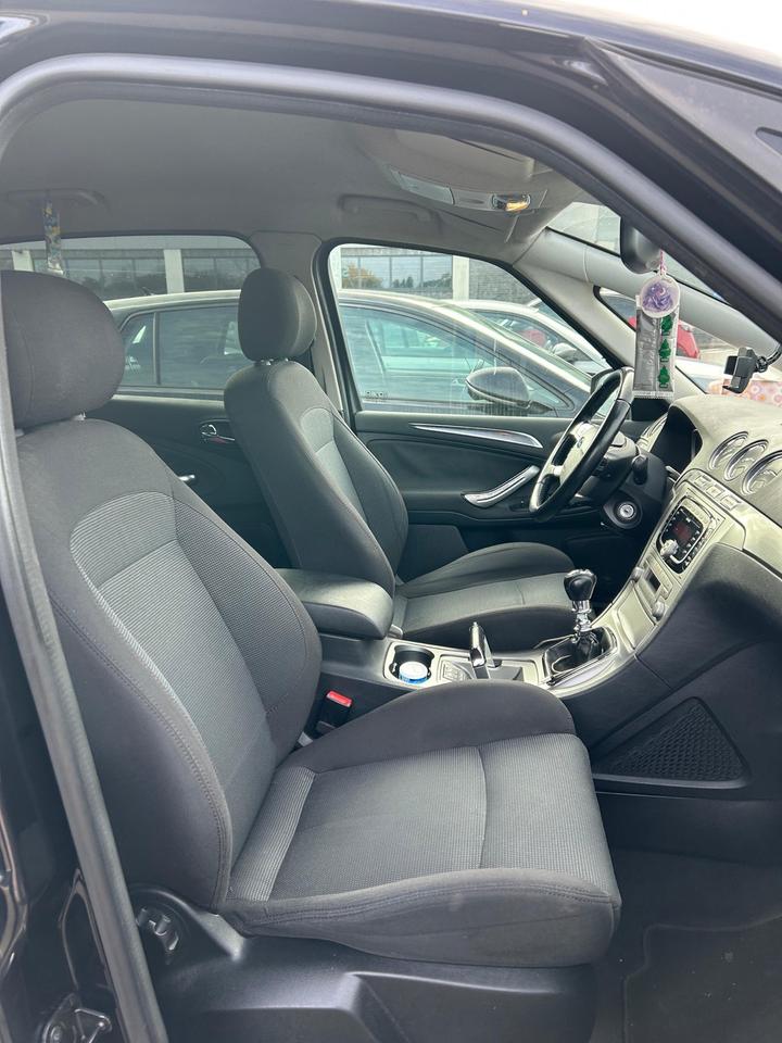 Ford S-Max 2006 — interior
