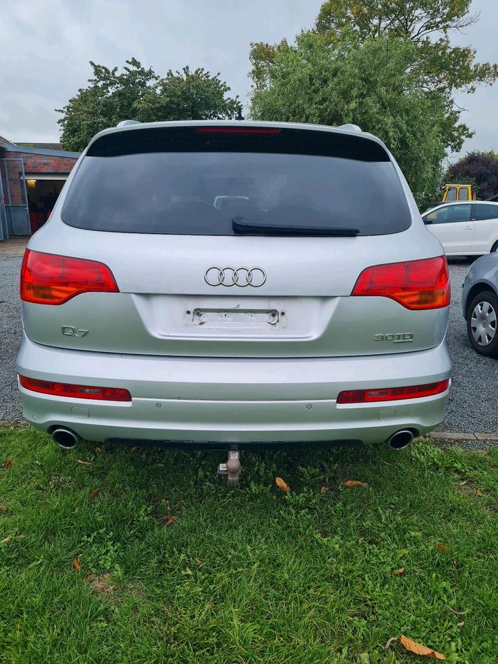Audi Q7 2007 — engine