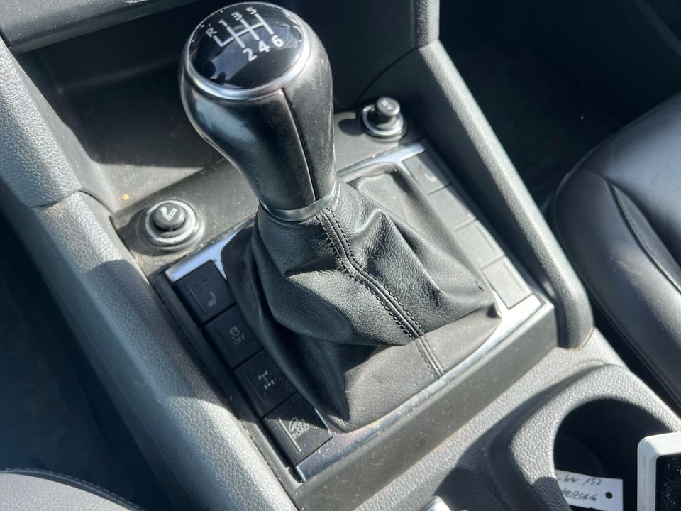 Volkswagen Amarok 2010 — photo 15