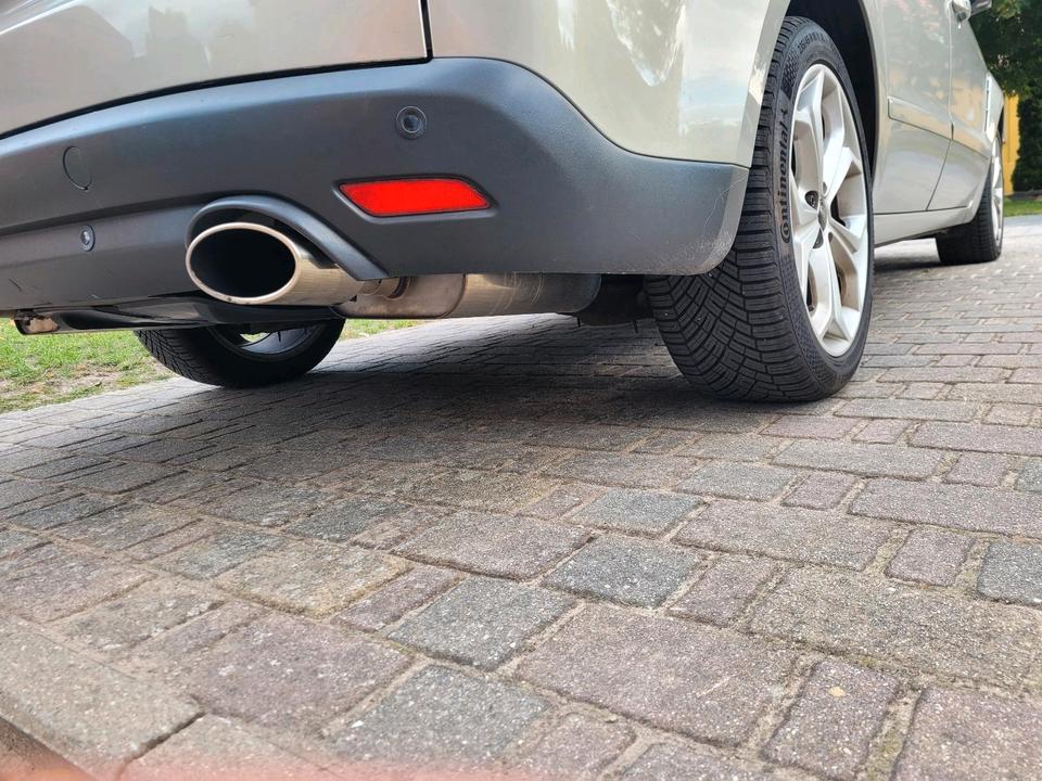 Ford S-Max 2010 — photo 13