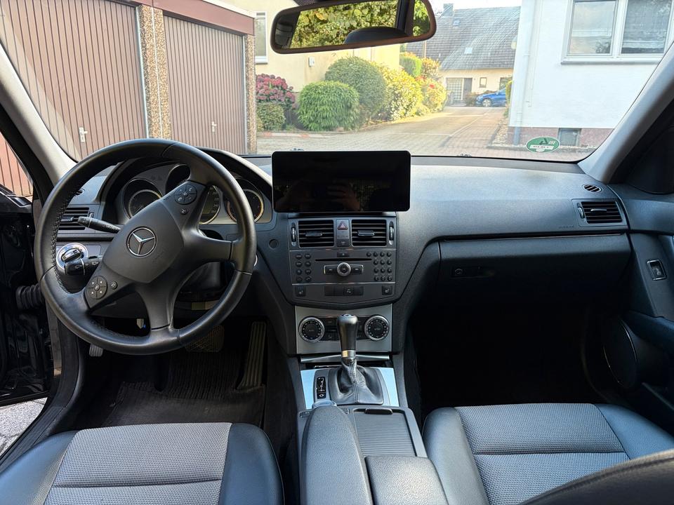 Mercedes Benz C 200 2009 — photo 8