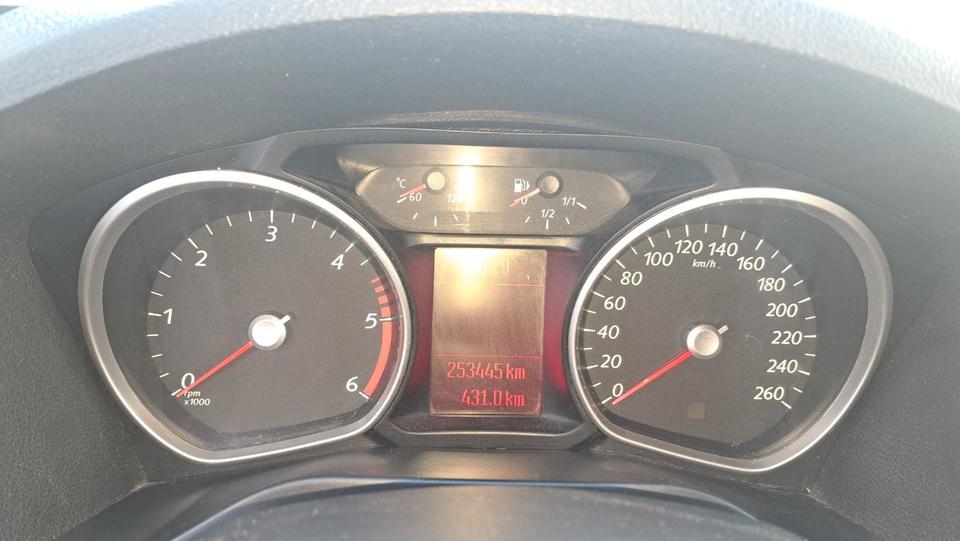 Ford S-Max 2014 — вигляд ззаду