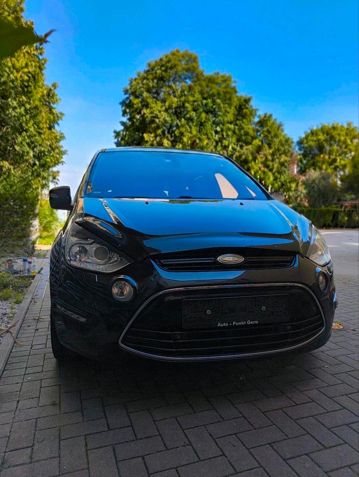 Ford S-Max 2012 — photo 13