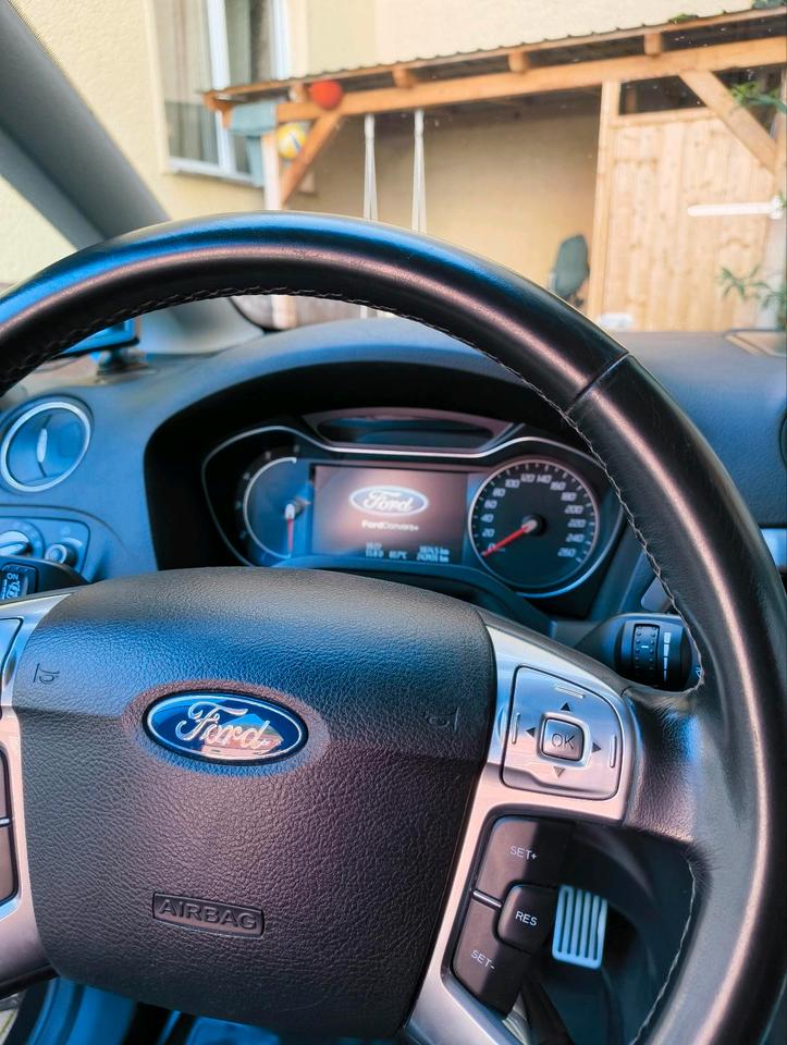 Ford S-Max 2012 — photo 7