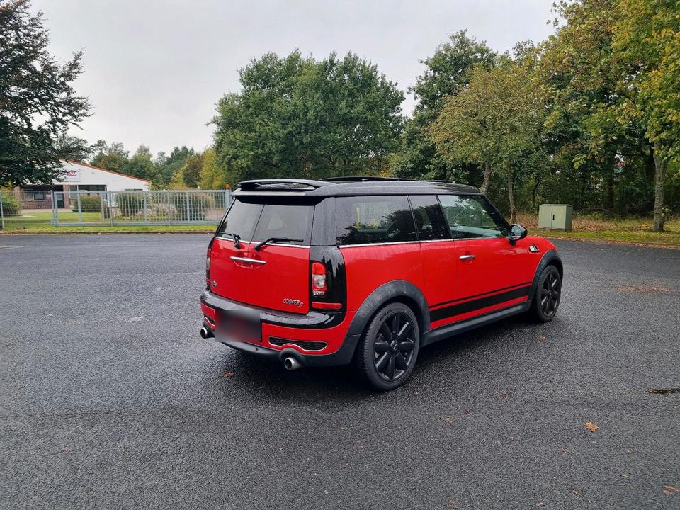 Mini Cooper S Clubman 2010 — вигляд ззаду