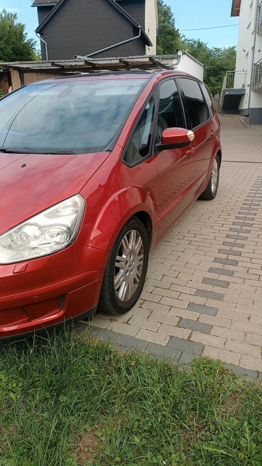 Ford S-Max 2008 — вигляд ззаду