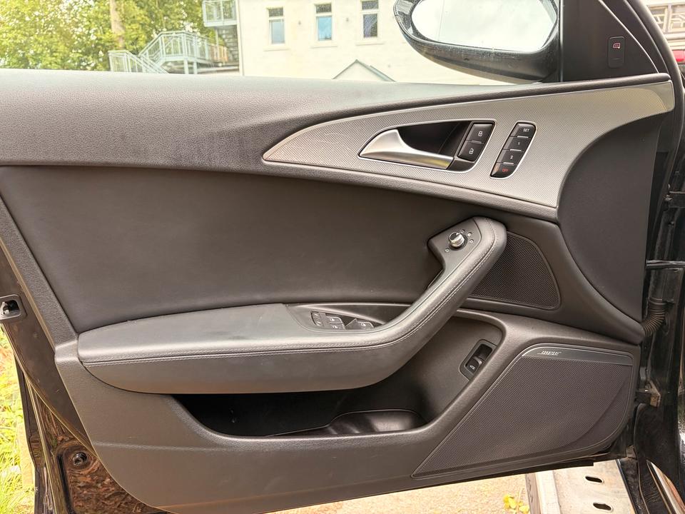 Audi A6 2012 — photo 15