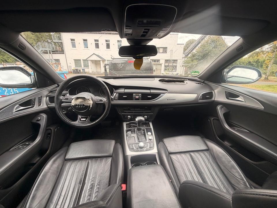 Audi A6 2012 — photo 18