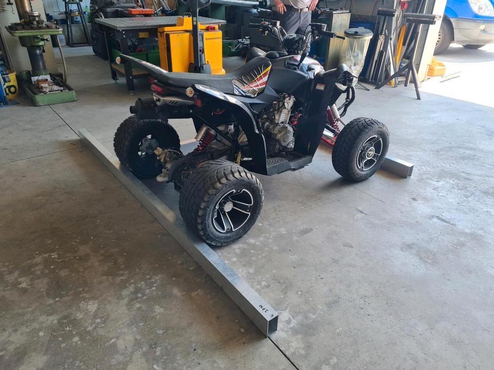 Aeon cobra 400 2014 — rear view