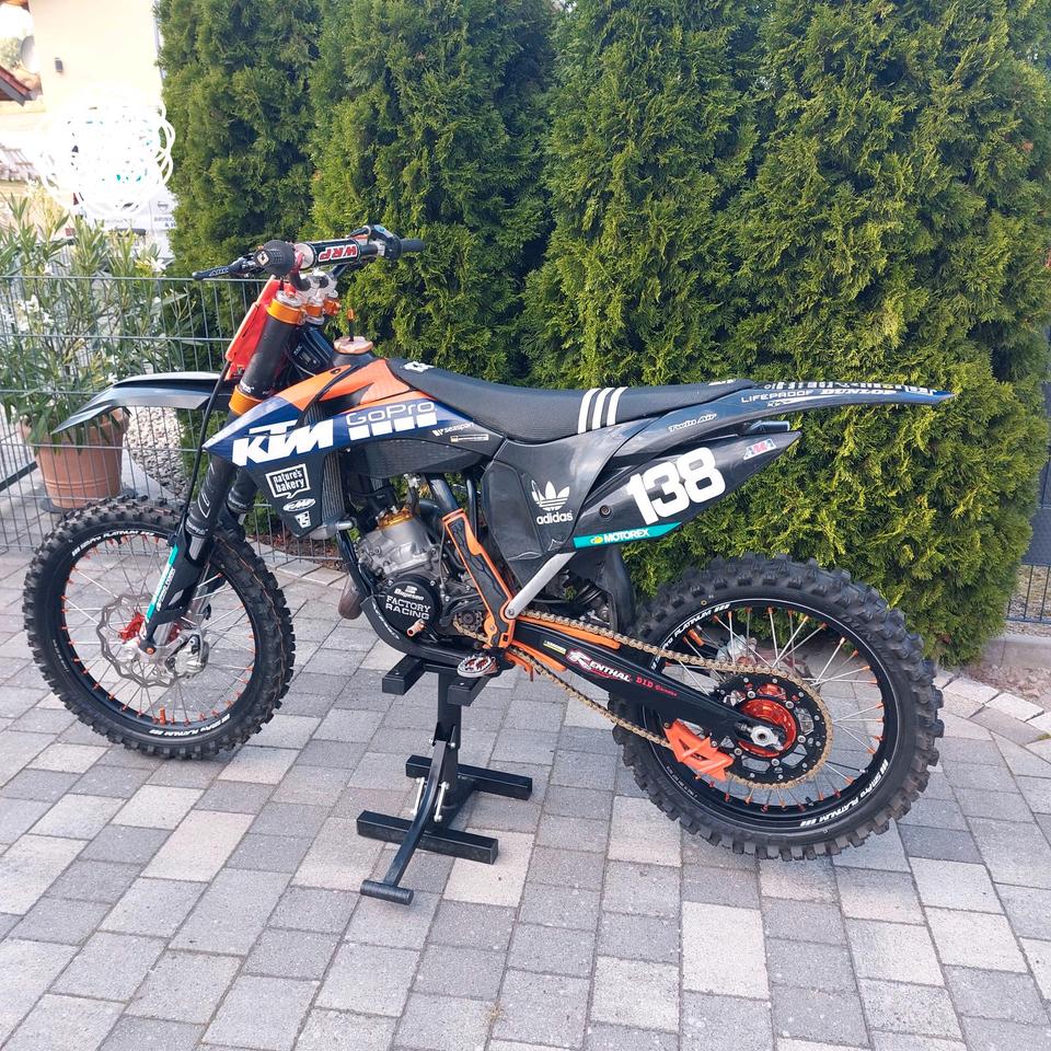 KTM Sx 125 >> 2 Takt // Motocross << 2011 — салон