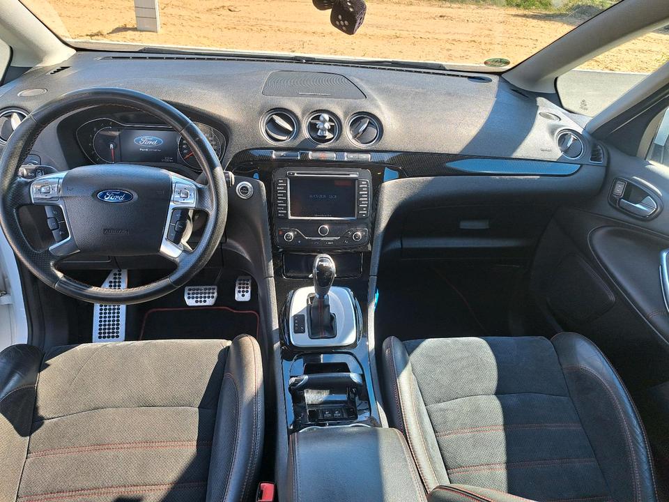 Ford S-Max 2012 — photo 5