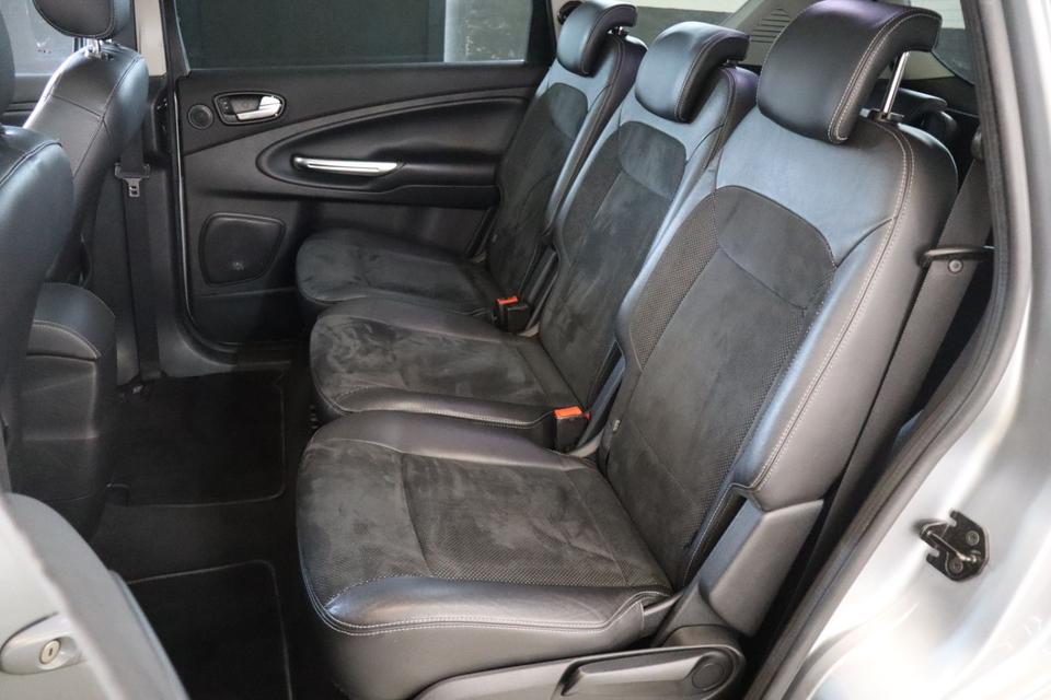 Ford S-Max 2009 — photo 14