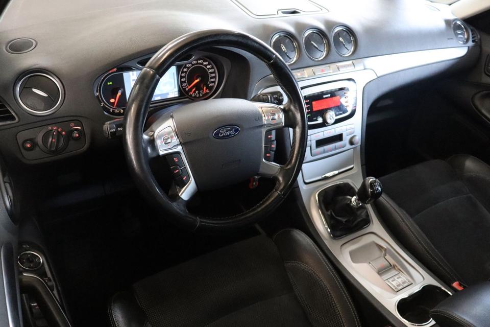 Ford S-Max 2009 — photo 9