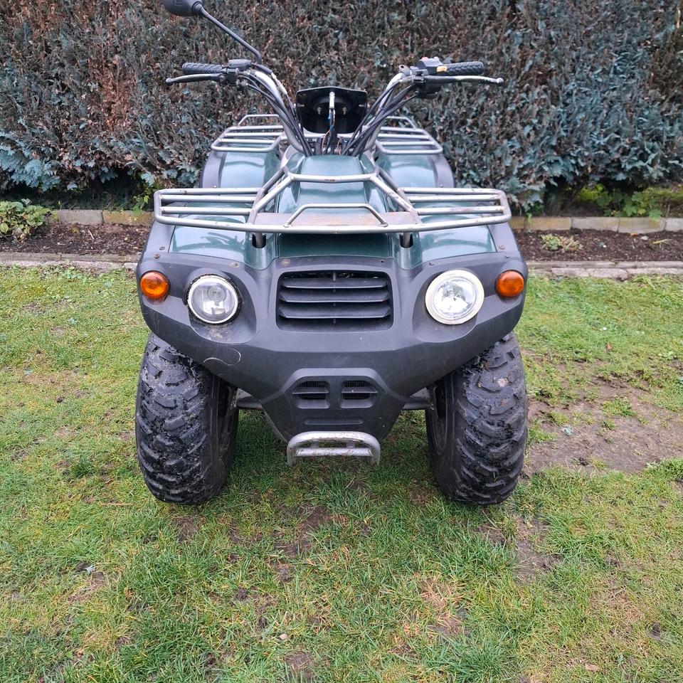  Aeon Overland 180 Quad 2004 — rear view