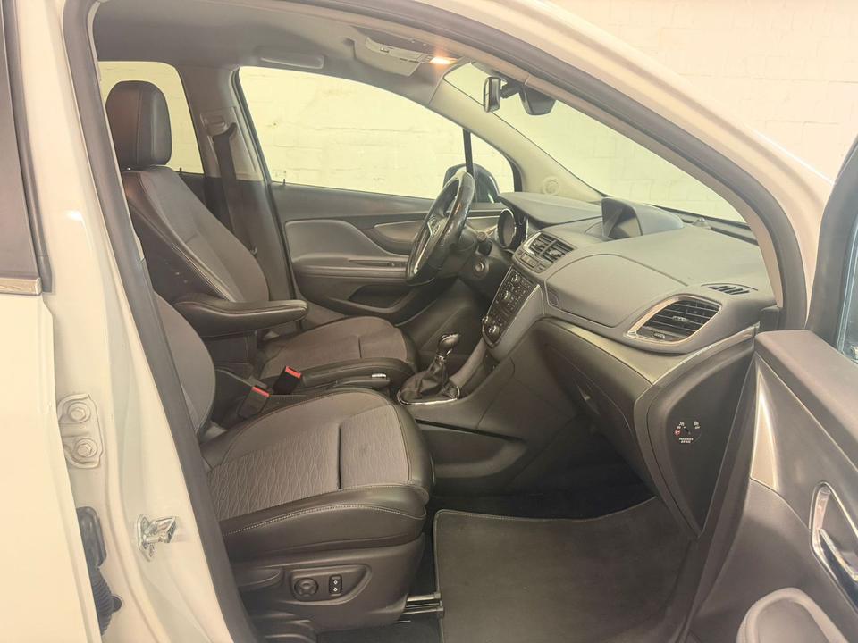 Opel Mokka 2015 — фото 11