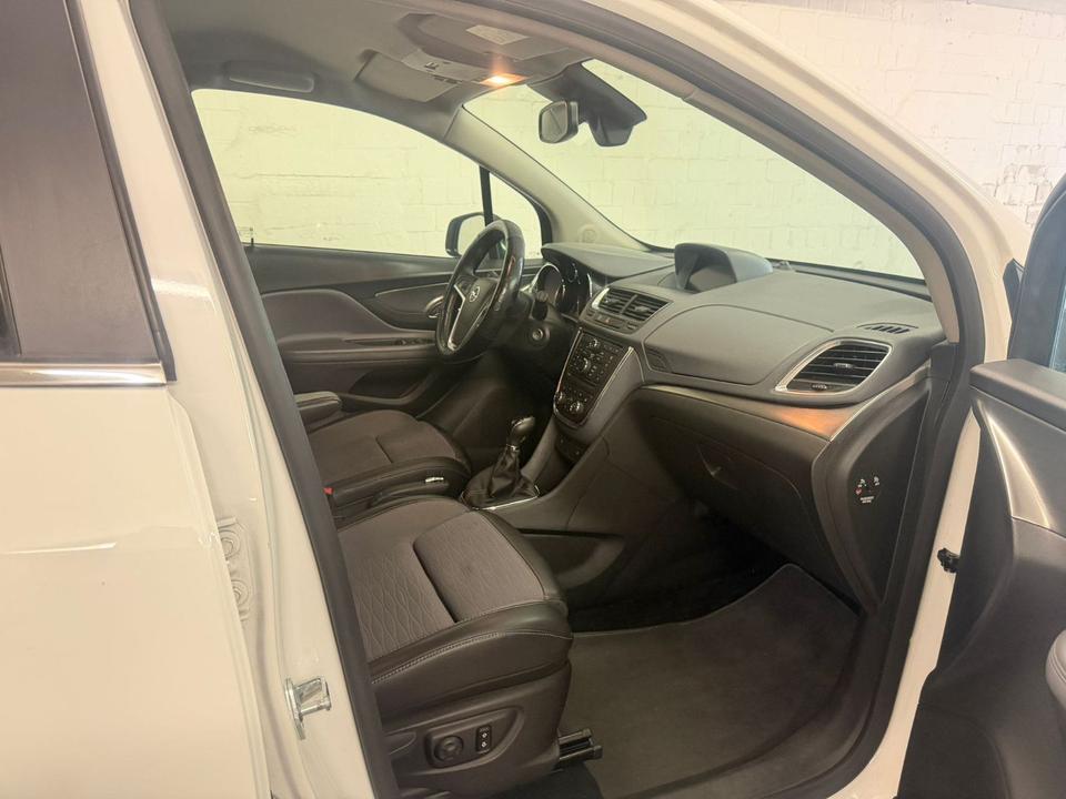 Opel Mokka 2015 — фото 12