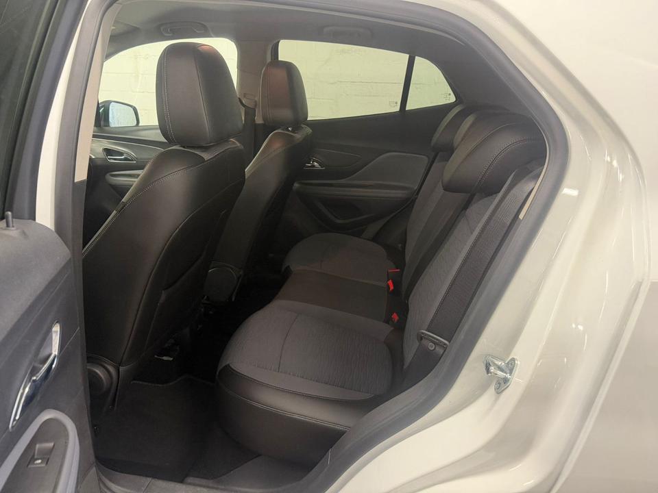 Opel Mokka 2015 — фото 13