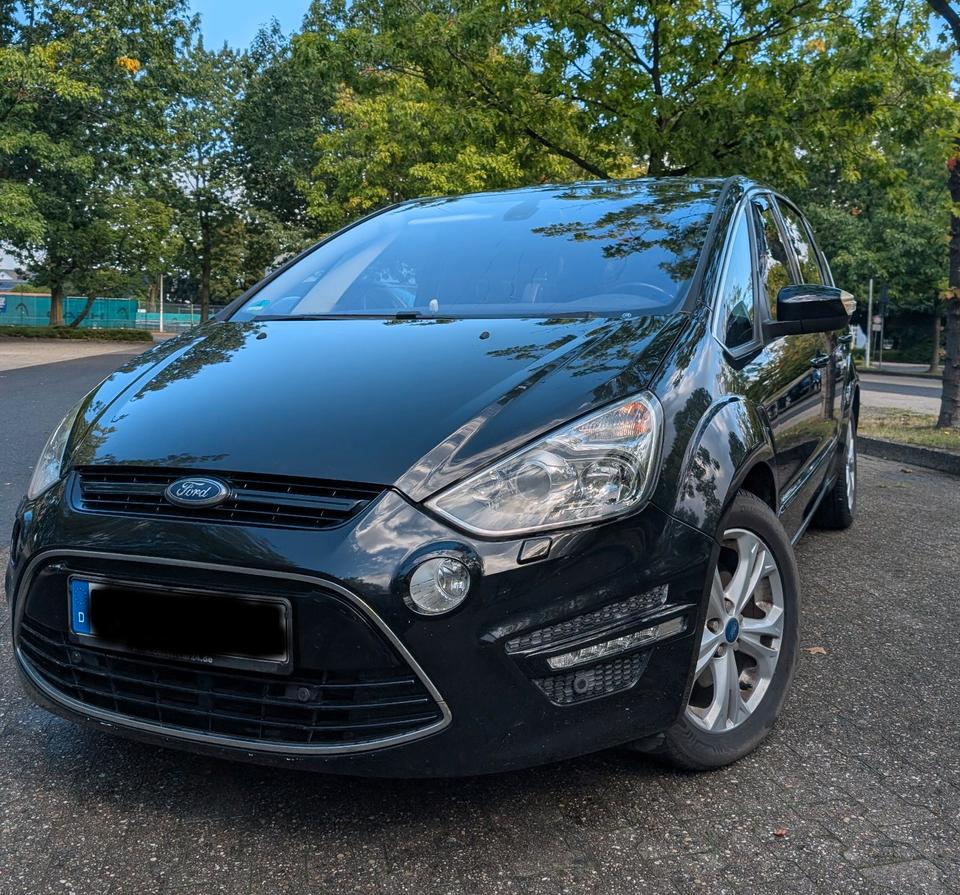 Ford S-Max 2011 — photo 8