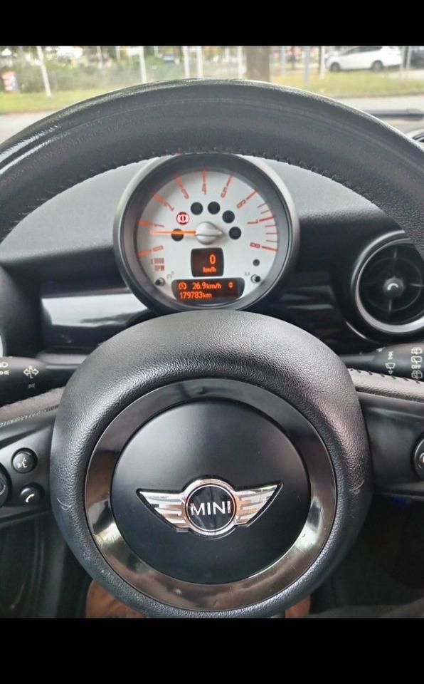 Mini Cooper S Clubman 2011 — photo 13