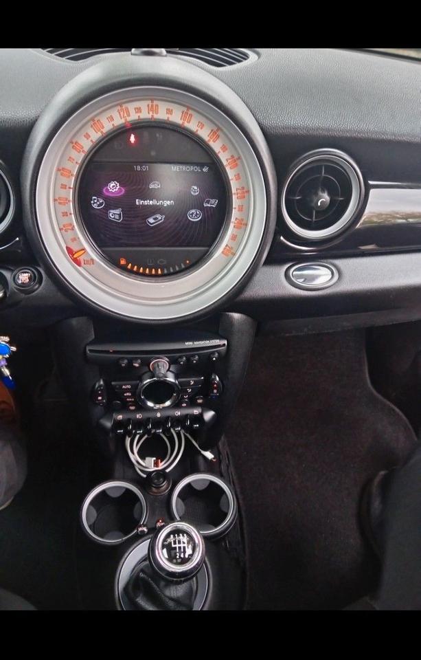 Mini Cooper S Clubman 2011 — photo 14
