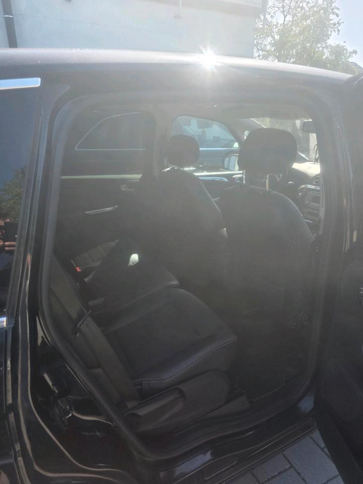 Ford S-Max 2010 — photo 6