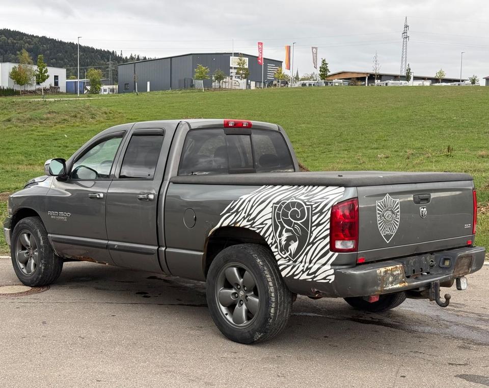 Dodge RAM 2005 — вигляд ззаду