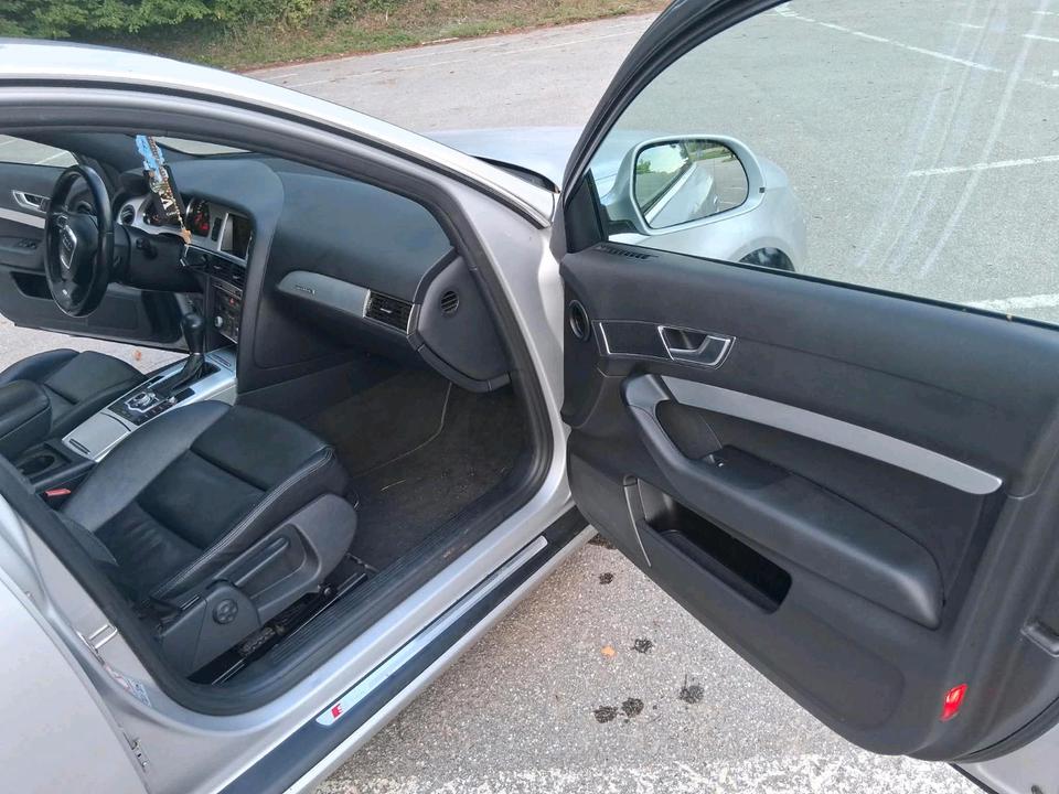 Audi A6 2010 — photo 16