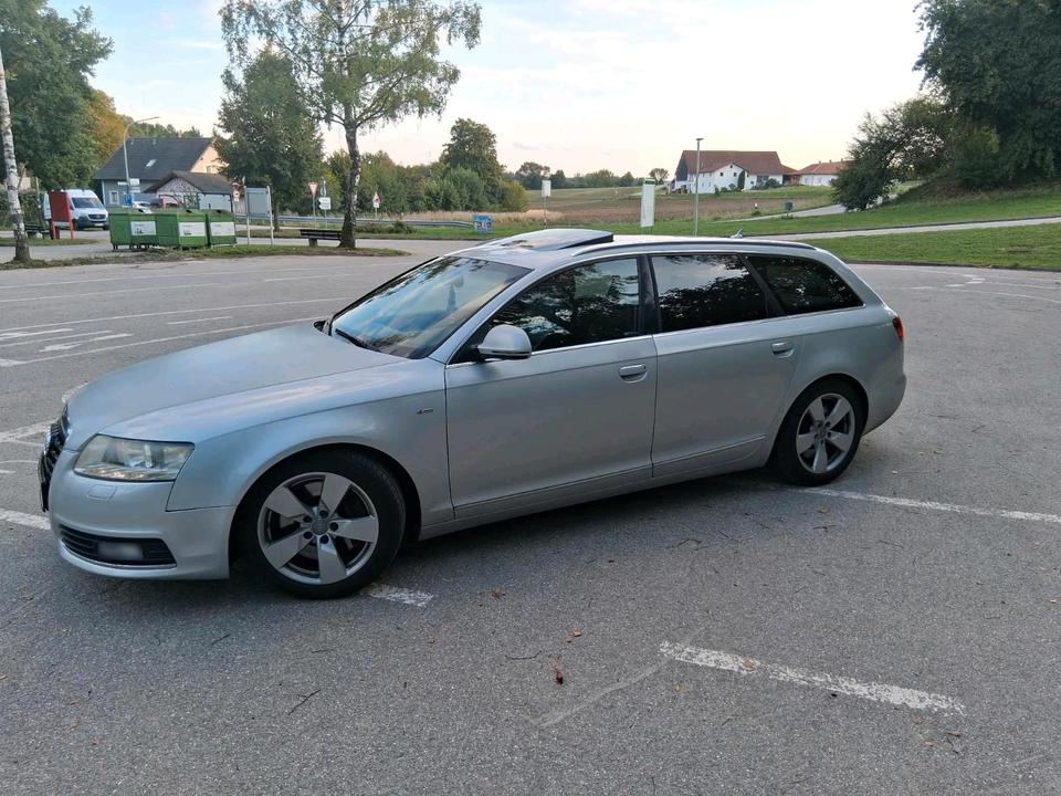 Audi A6 2010 — interior