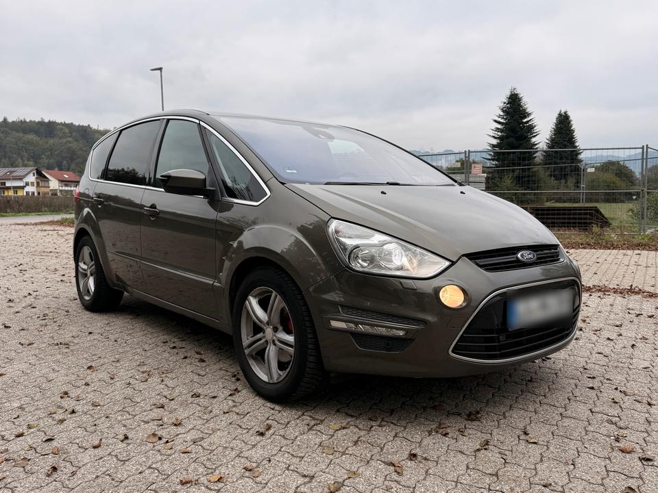 Ford S-Max 2011 — interior