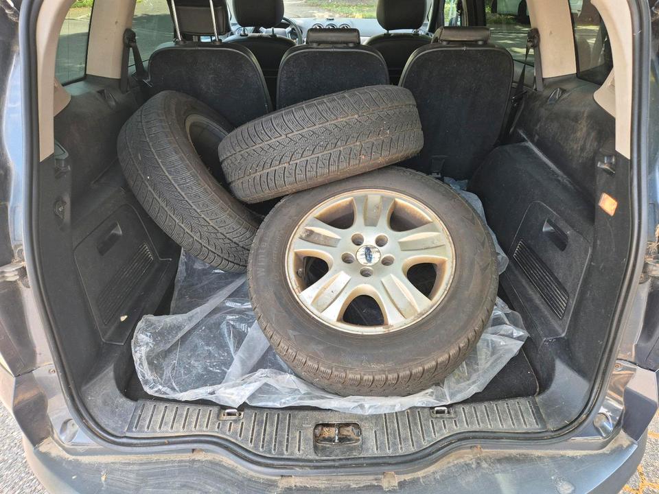 Ford S-Max 2004 — photo 14