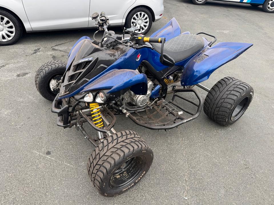 Yamaha Gelöscht • Yamaha Quad YFM 700R/AHK/Sondermodell Umbau 2011 — авто для ЗСУ з Європи