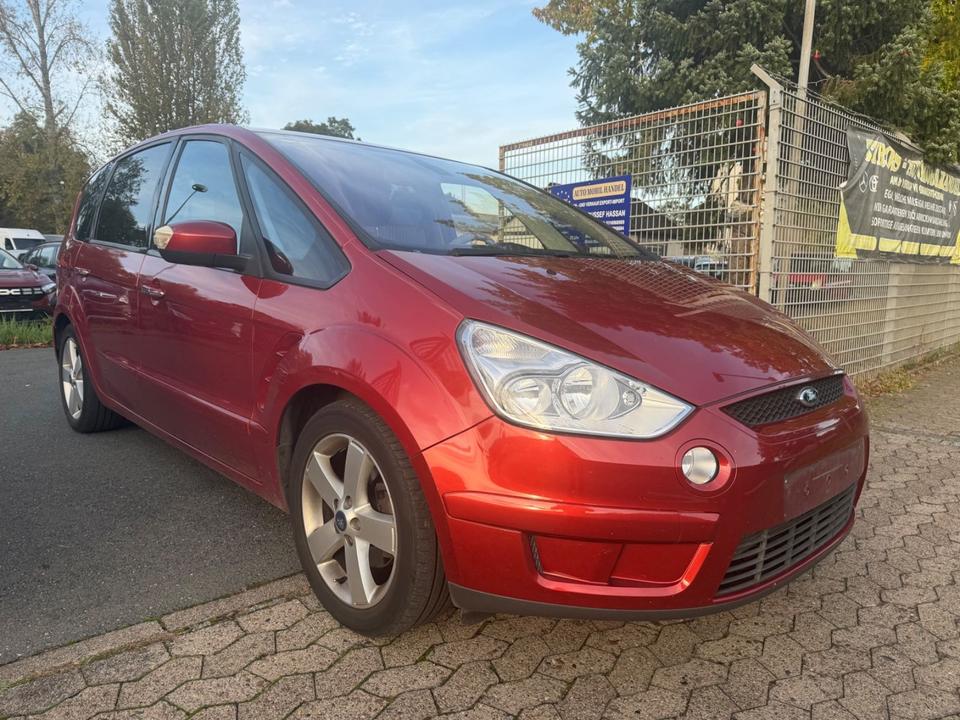 Ford S-Max 2009 — вигляд ззаду