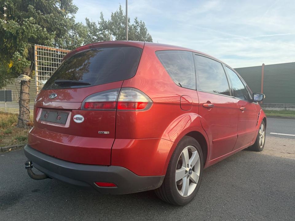 Ford S-Max 2009 — двигун