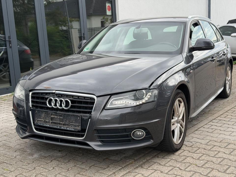 Audi A4 2009 — rear view