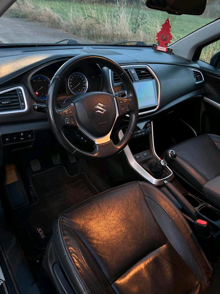 Suzuki SX4 S-Cross 2014 — фото 8