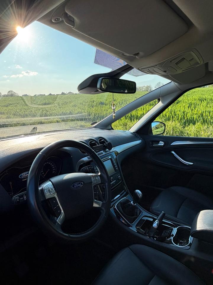 Ford S-Max 2012 — photo 5