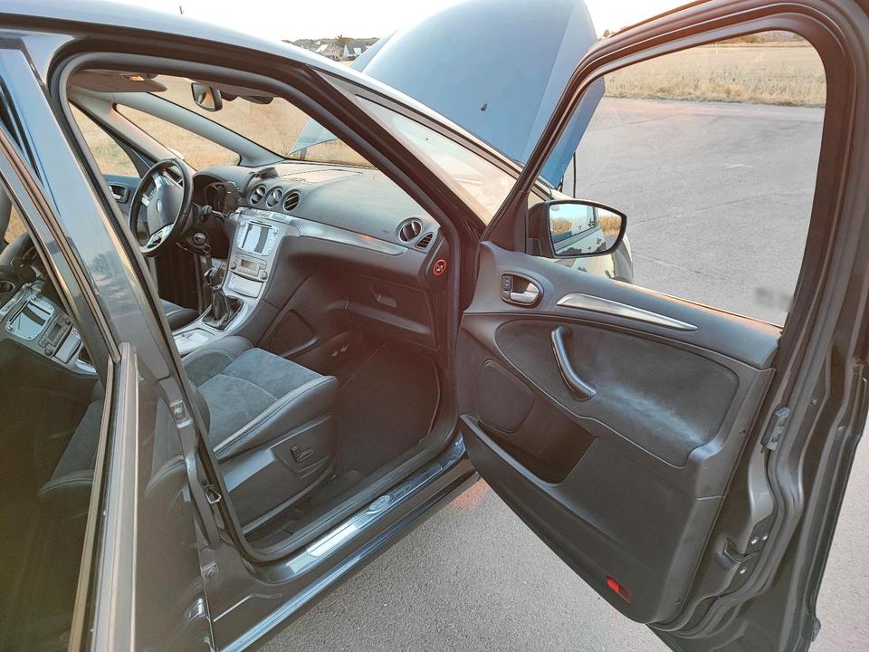 Ford S-Max 2008 — photo 11