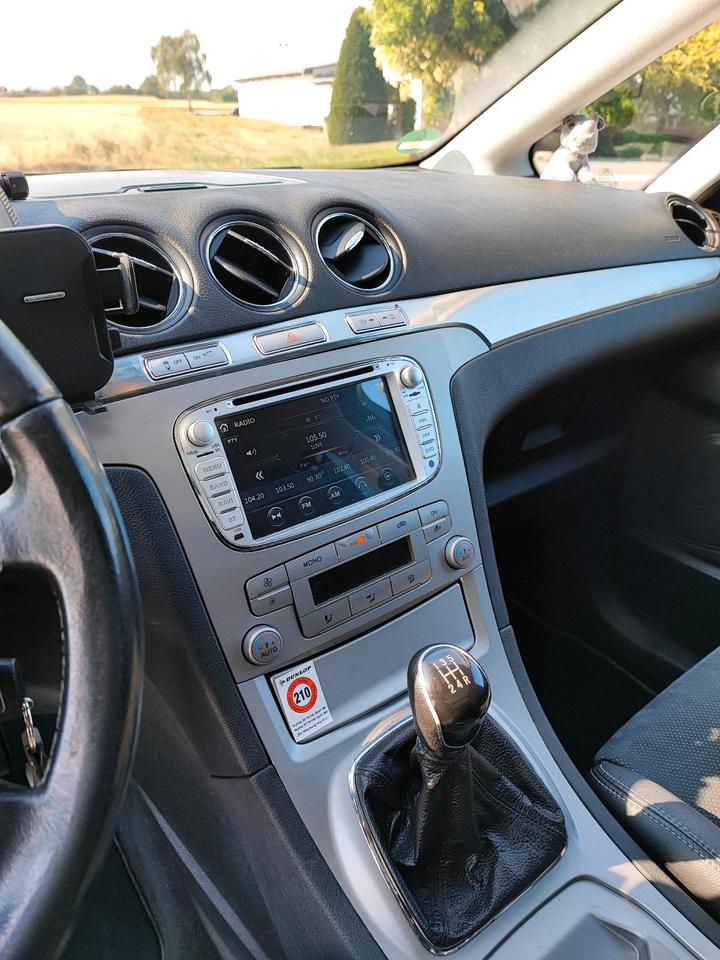 Ford S-Max 2008 — photo 14