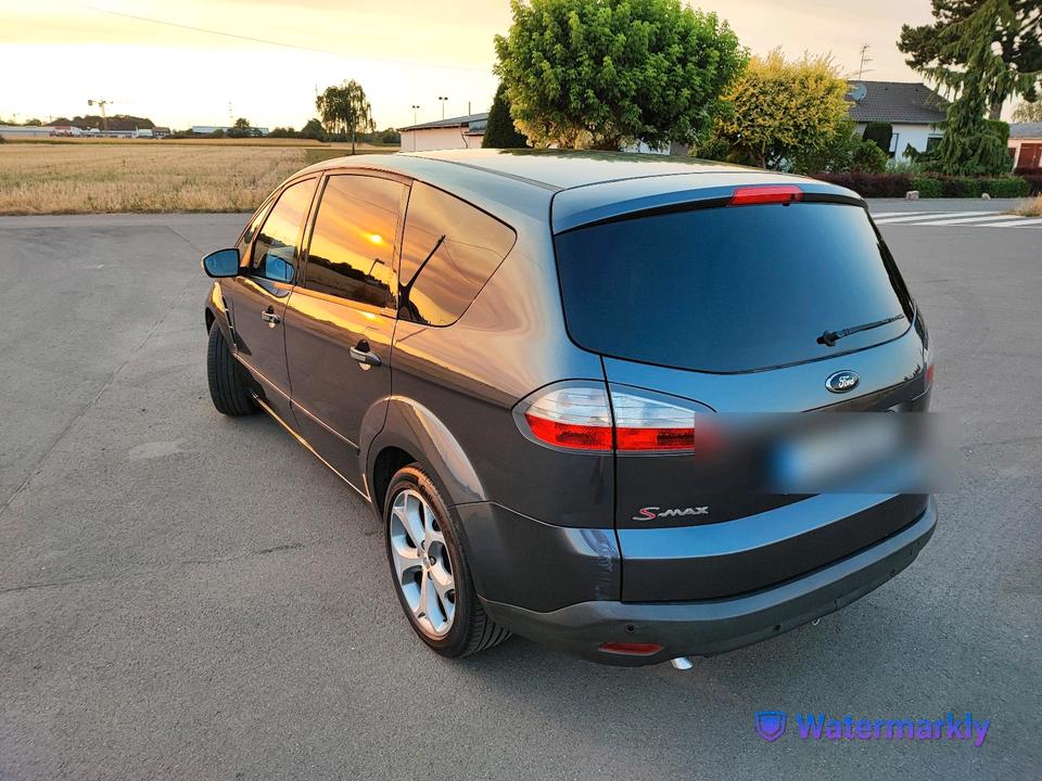 Ford S-Max 2008 — rear view