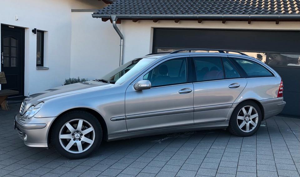 Mercedes Benz C 200 2005 — rear view