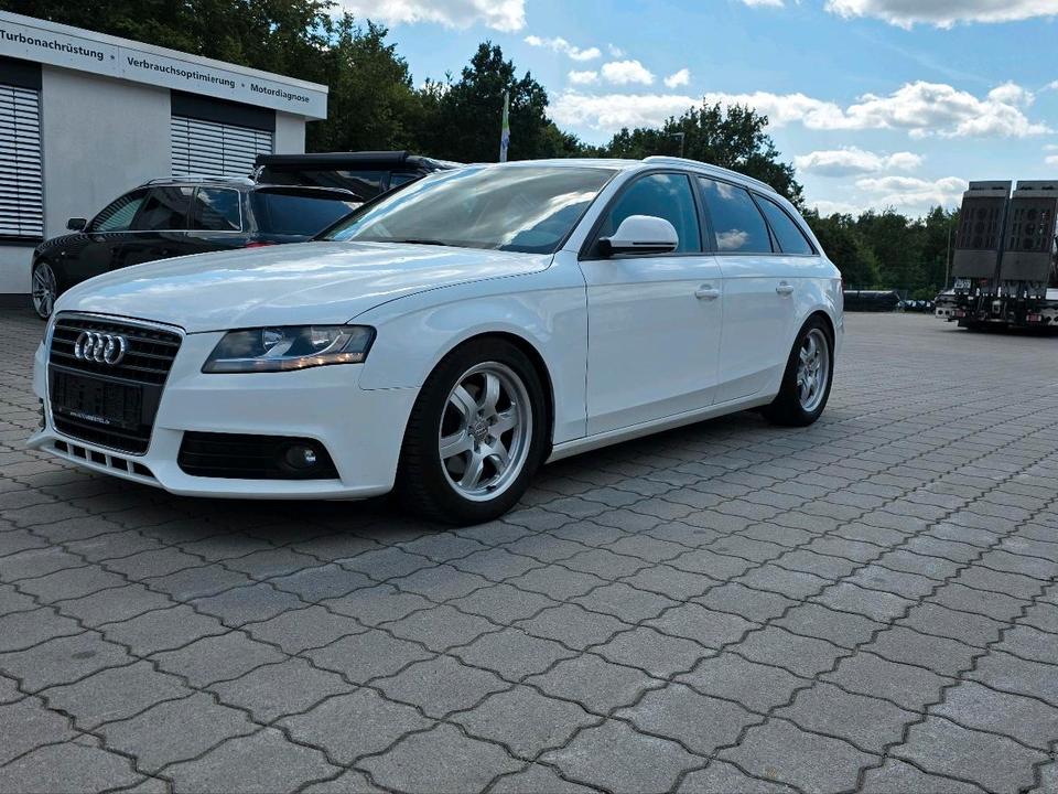 Audi A4 2008 — rear view