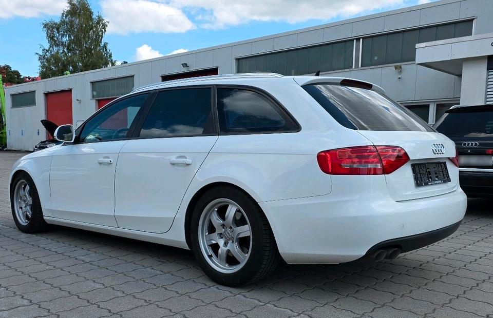 Audi A4 2008 — photo 7