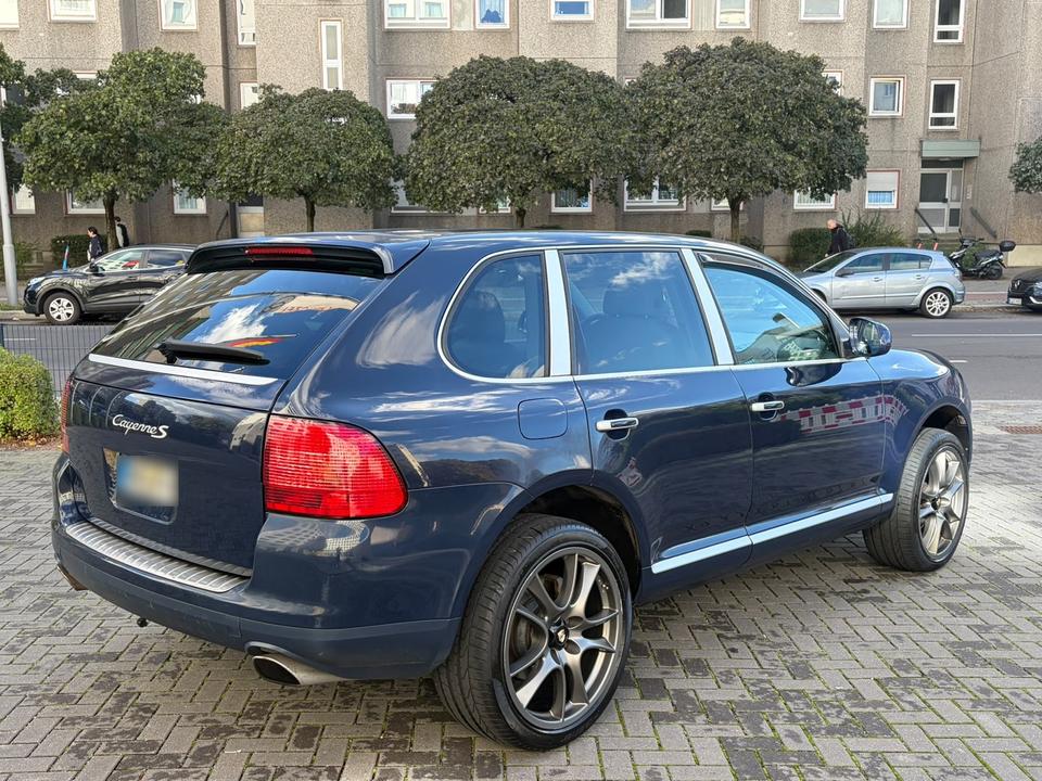 Porsche Cayenne 2006 — engine