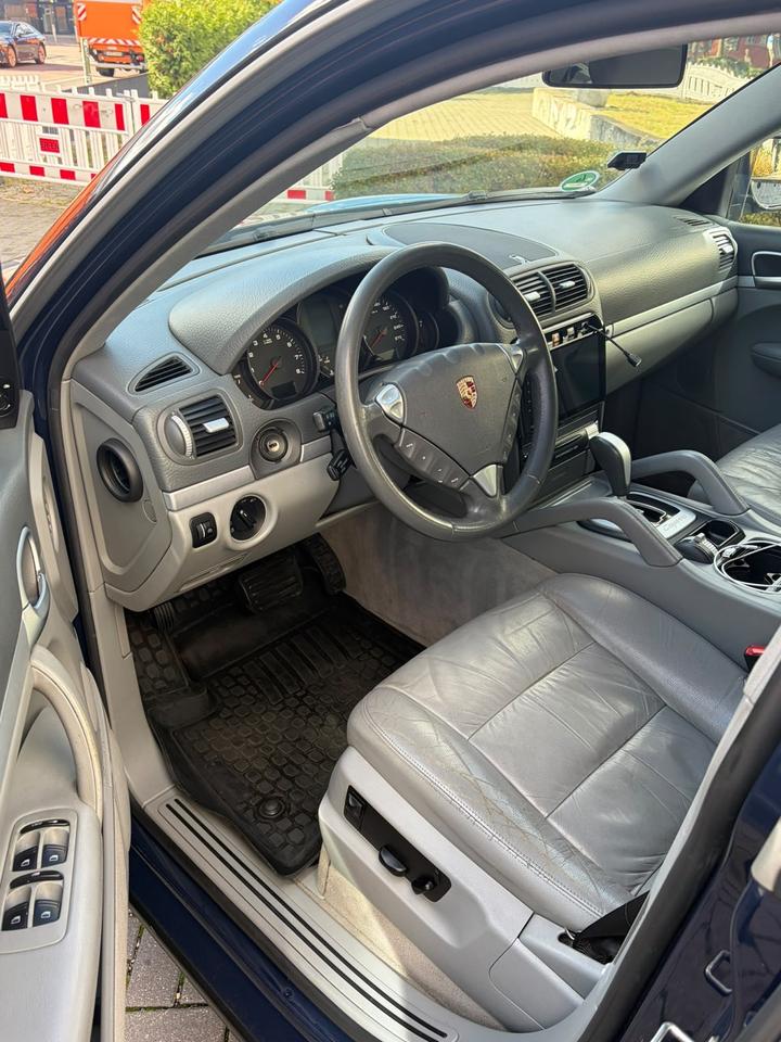 Porsche Cayenne 2006 — photo 9
