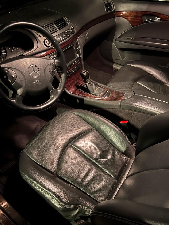 Mercedes Benz E 220 2004 — photo 10